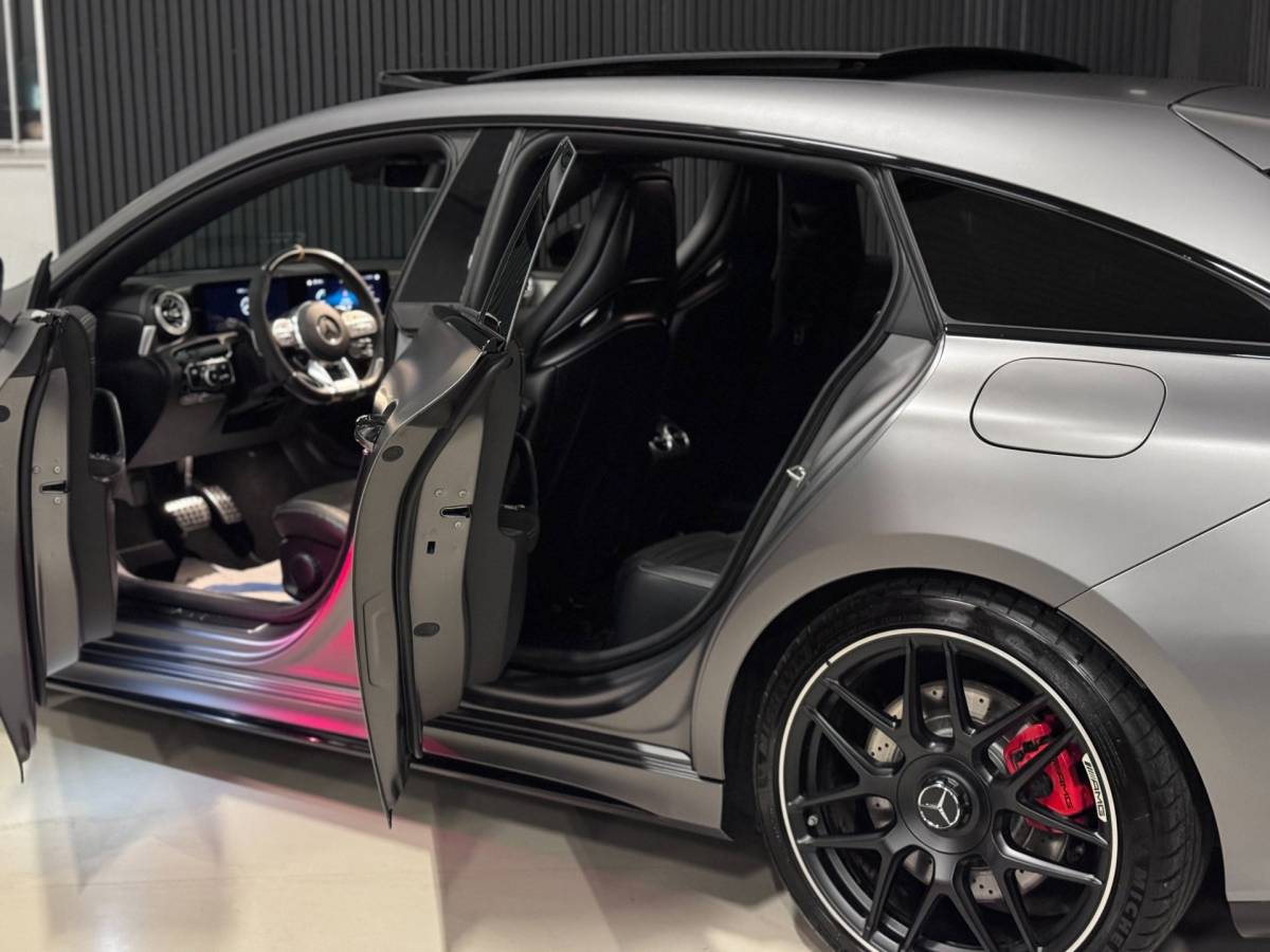 Mercedes-Benz CLA Mercedes-Benz CLA-klasse Shooting Brake AMG 45 S 4MATIC+ PANO | SCHAALSTOELEN | BURMESTER | HUD
