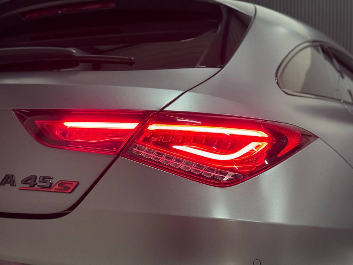 Mercedes-Benz CLA Mercedes-Benz CLA-klasse Shooting Brake AMG 45 S 4MATIC+ PANO | SCHAALSTOELEN | BURMESTER | HUD
