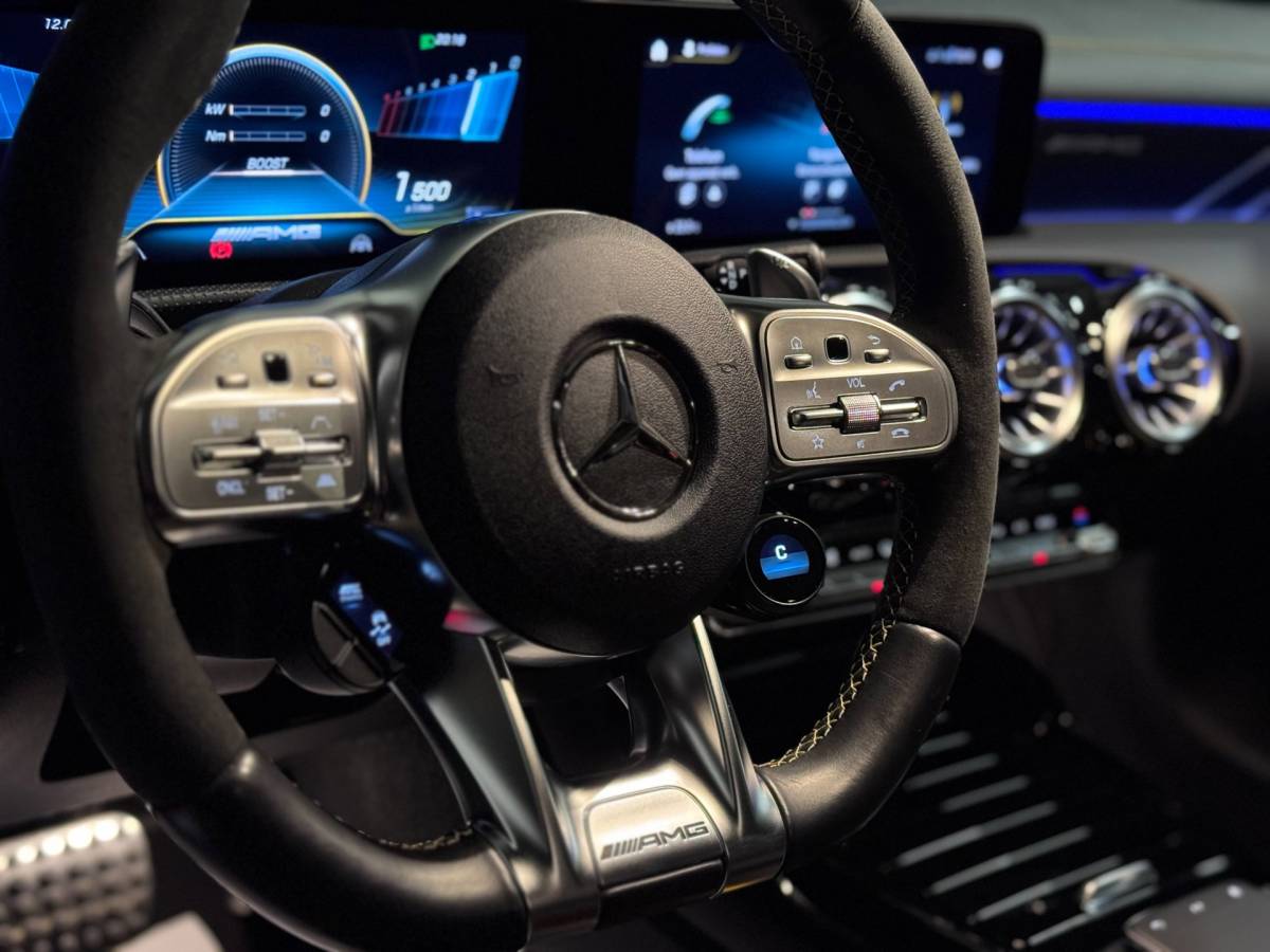 Mercedes-Benz CLA Mercedes-Benz CLA-klasse Shooting Brake AMG 45 S 4MATIC+ PANO | SCHAALSTOELEN | BURMESTER | HUD