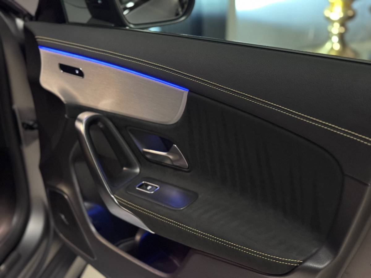 Mercedes-Benz CLA Mercedes-Benz CLA-klasse Shooting Brake AMG 45 S 4MATIC+ PANO | SCHAALSTOELEN | BURMESTER | HUD