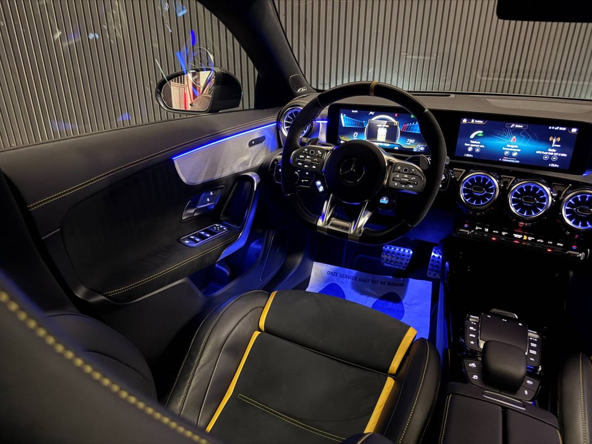 Mercedes-Benz CLA Mercedes-Benz CLA-klasse Shooting Brake AMG 45 S 4MATIC+ PANO | SCHAALSTOELEN | BURMESTER | HUD