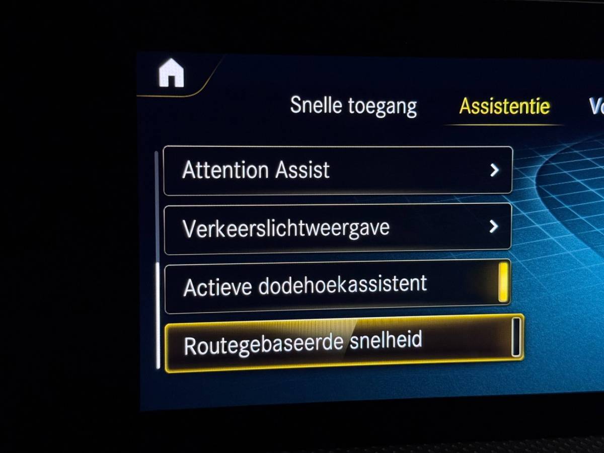 Mercedes-Benz CLA Mercedes-Benz CLA-klasse Shooting Brake AMG 45 S 4MATIC+ PANO | SCHAALSTOELEN | BURMESTER | HUD