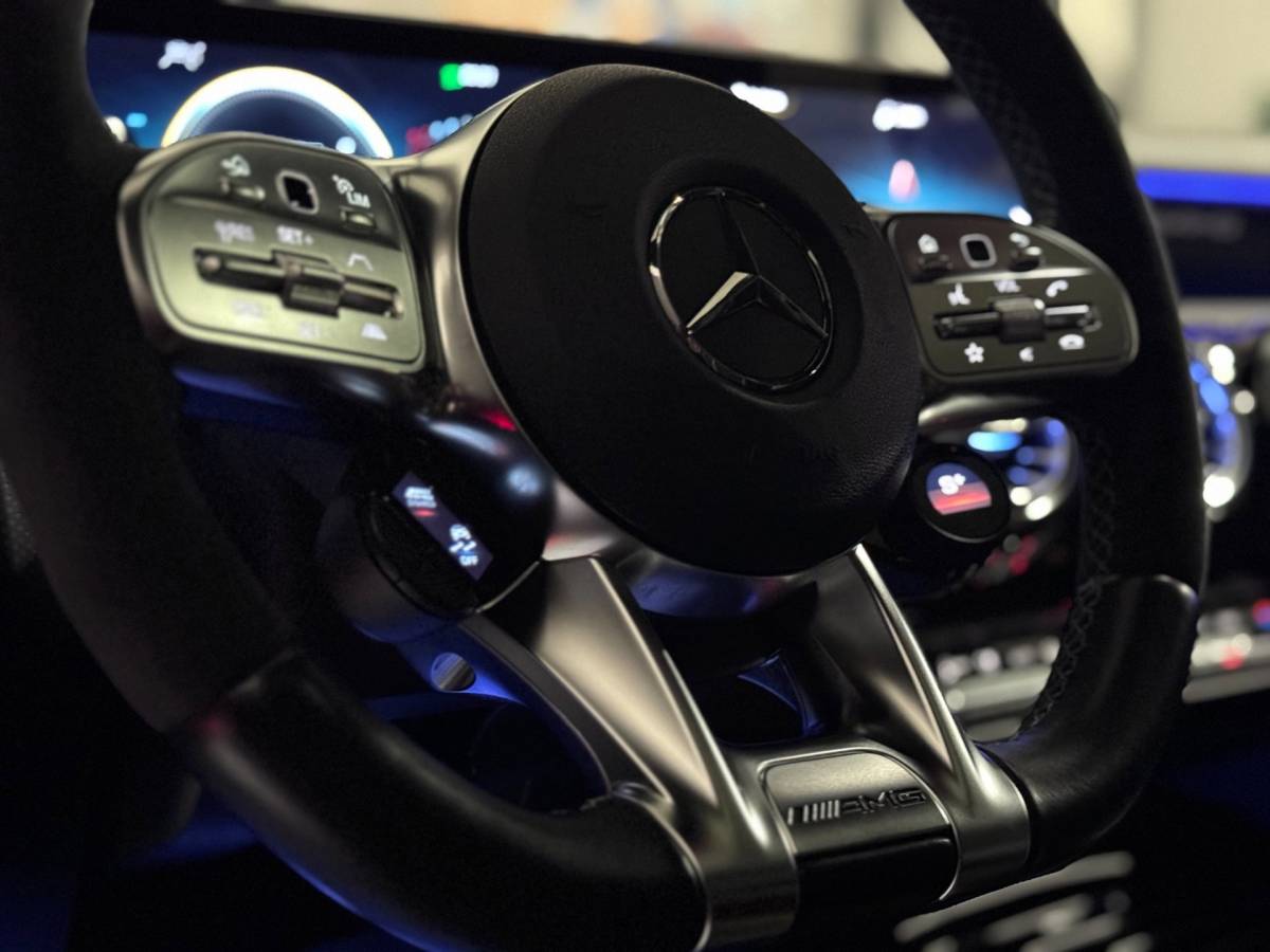 Mercedes-Benz CLA Mercedes-Benz CLA-klasse Shooting Brake AMG 45 S 4MATIC+ PANO | SCHAALSTOELEN | BURMESTER | HUD