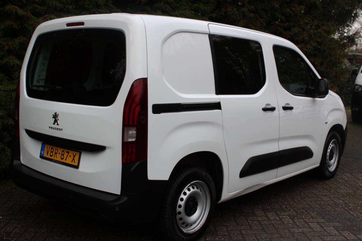 Peugeot Partner Peugeot Partner 1.6 BlueHDI Premium 75PK | Airco | Achterklep | Cruise Control | Elektrische Ramen