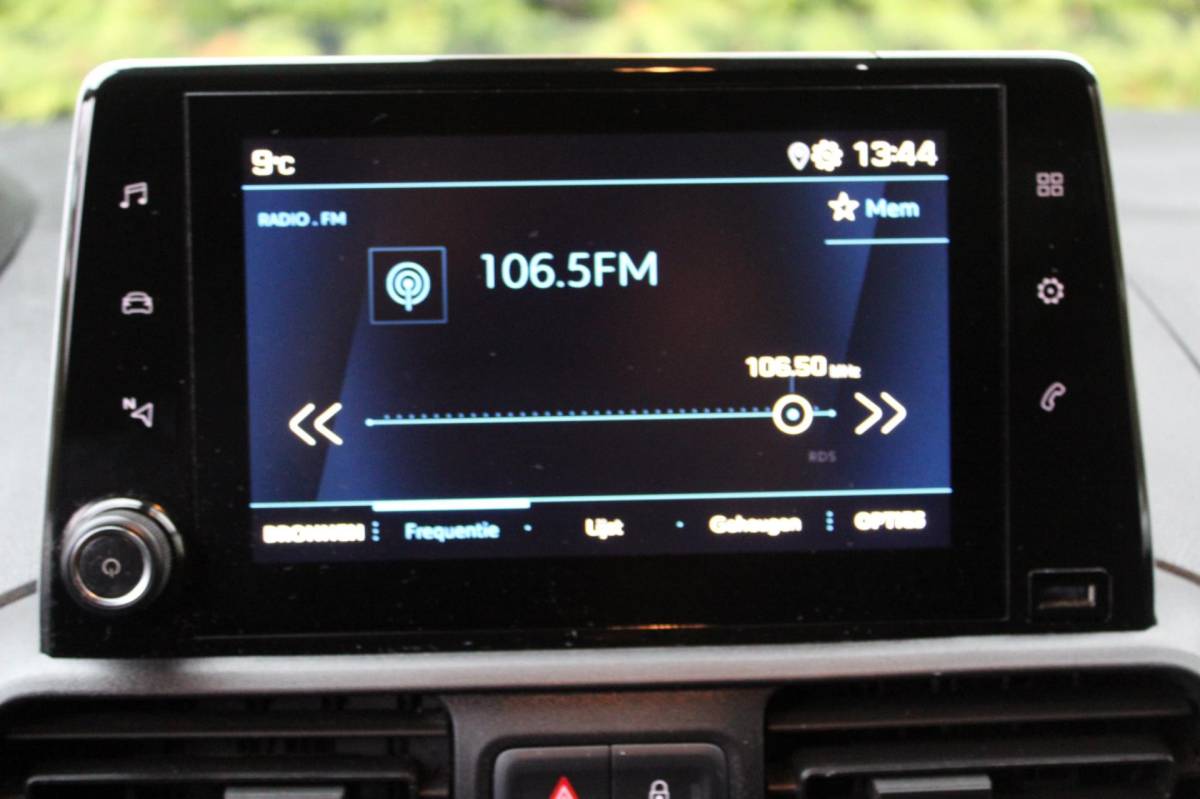 Peugeot Partner Peugeot Partner 1.6 BlueHDI Premium 75PK | Airco | Achterklep | Cruise Control | Elektrische Ramen