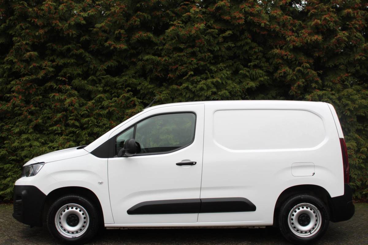 Peugeot Partner Peugeot Partner 1.6 BlueHDI Premium 75PK | Airco | Achterklep | Cruise Control | Elektrische Ramen