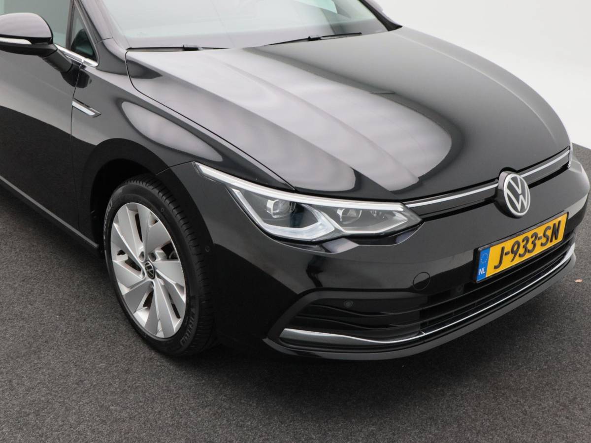 Volkswagen Golf Volkswagen Golf 1.5 eTSi 150 Pk Automaat Style | Adaptive Cruise | Climatronic | Camera | CarPlay | Navigatie | 17 Inch
