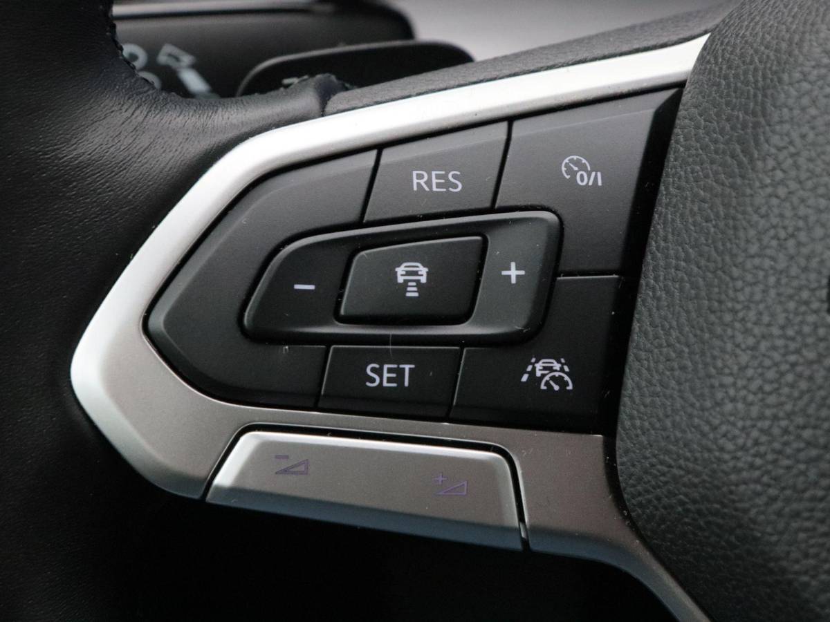 Volkswagen Golf Volkswagen Golf 1.5 eTSi 150 Pk Automaat Style | Adaptive Cruise | Climatronic | Camera | CarPlay | Navigatie | 17 Inch