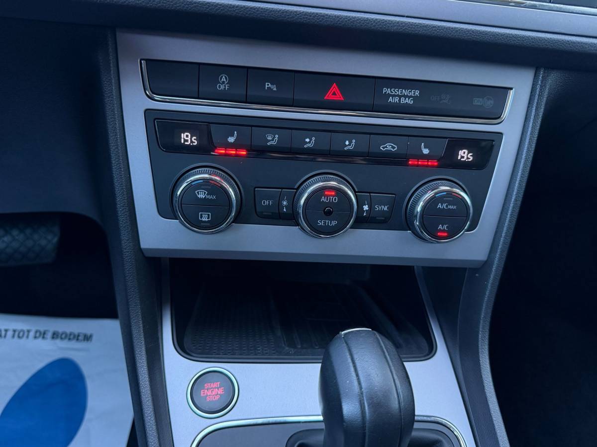 SEAT Leon Seat Leon ST 1.5 TSI 150pk Xcellence / Camera / CarPlay