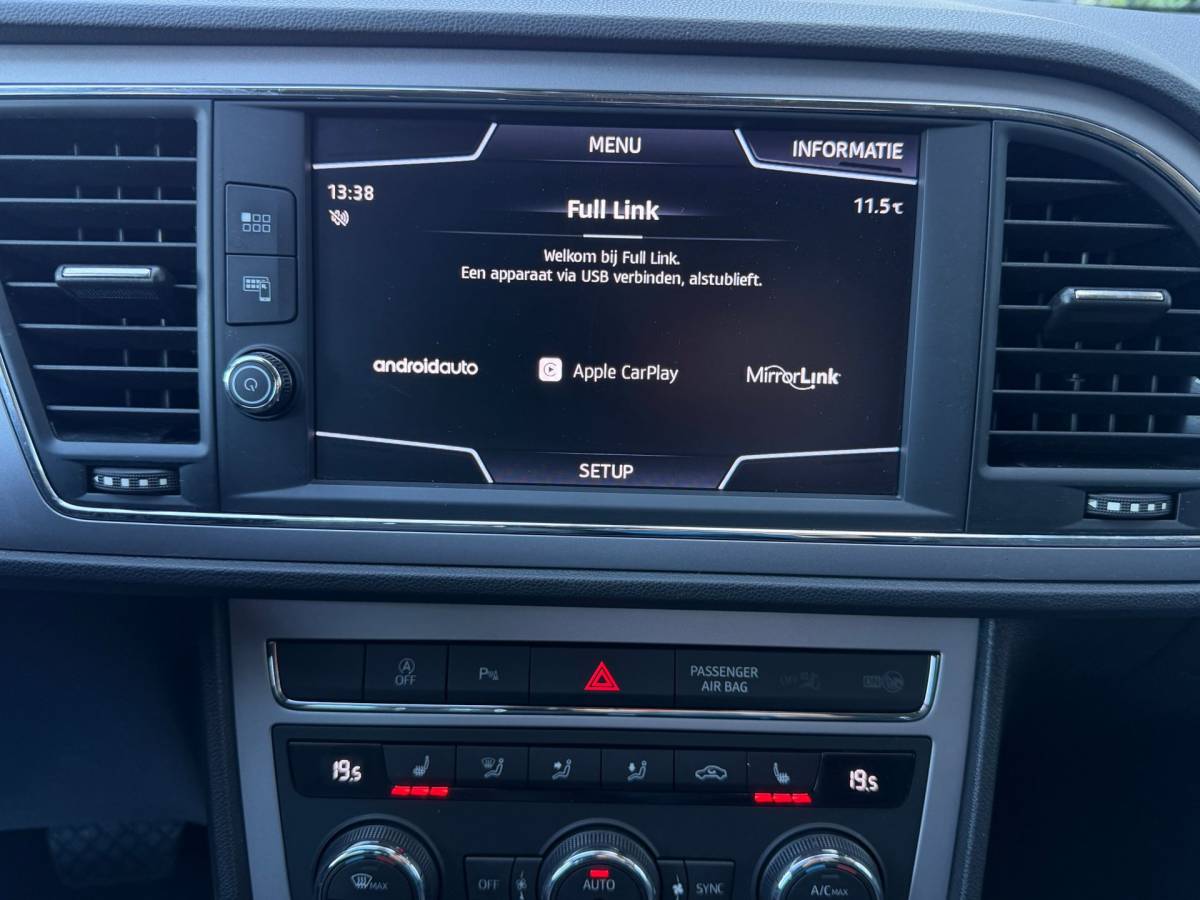 SEAT Leon Seat Leon ST 1.5 TSI 150pk Xcellence / Camera / CarPlay