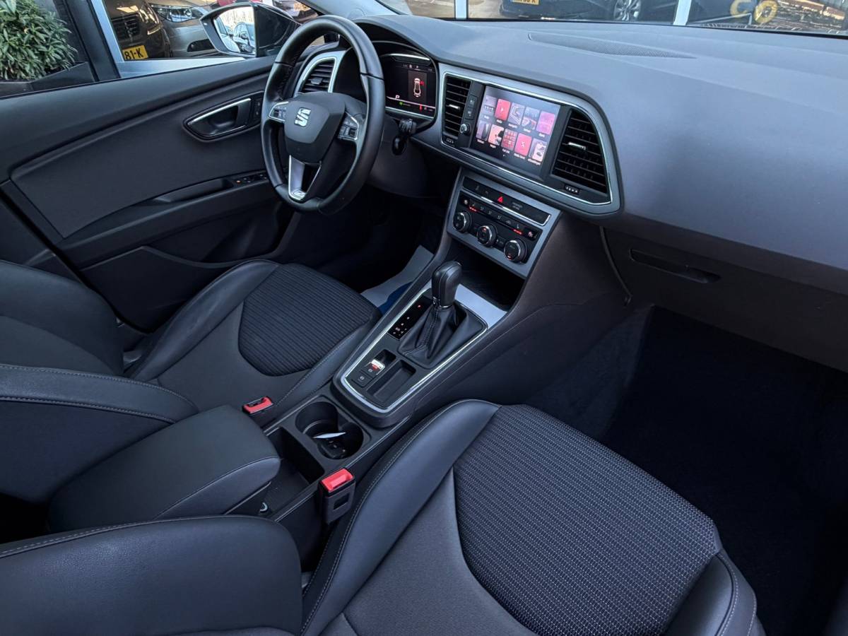 SEAT Leon Seat Leon ST 1.5 TSI 150pk Xcellence / Camera / CarPlay