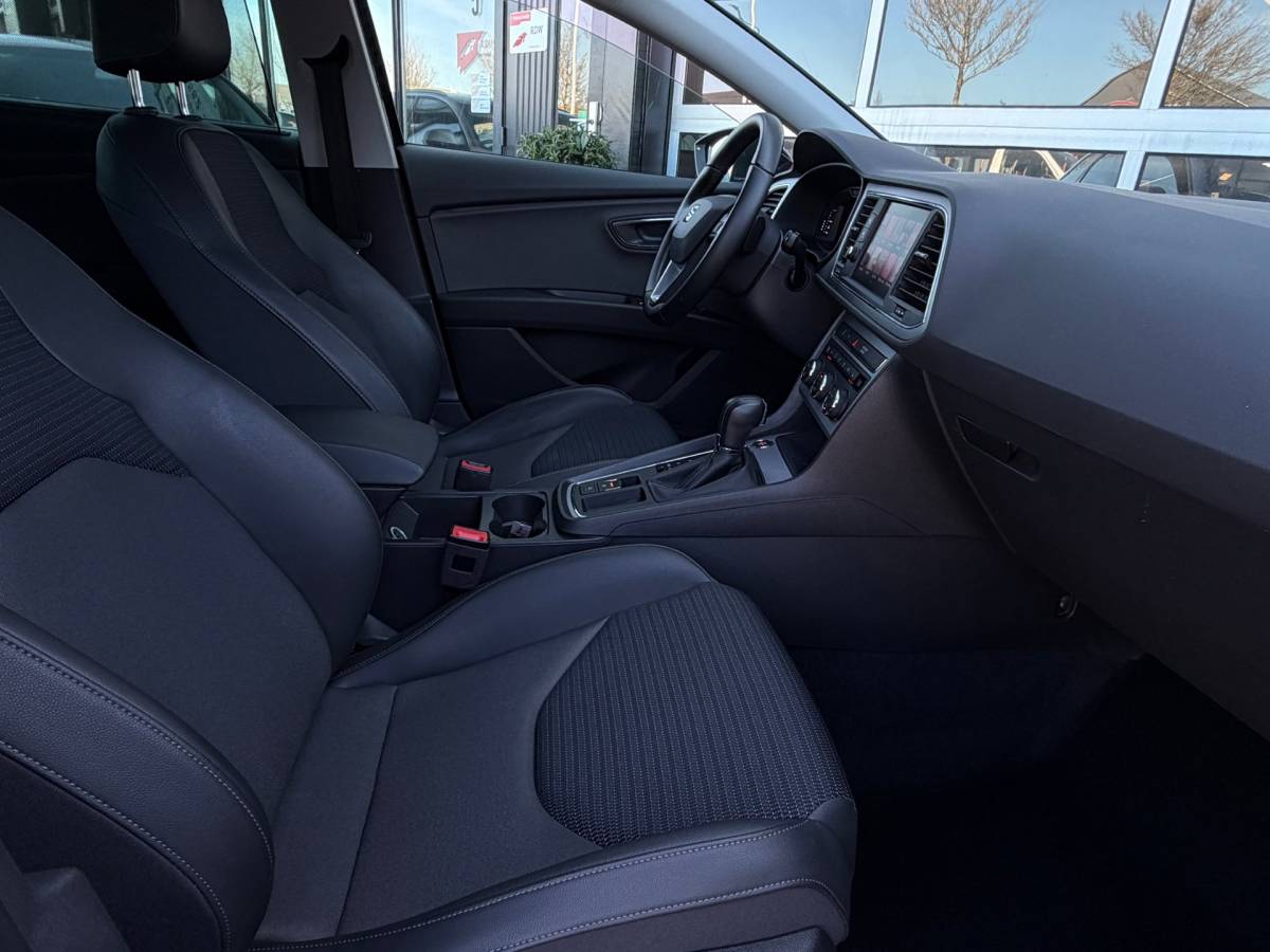 SEAT Leon Seat Leon ST 1.5 TSI 150pk Xcellence / Camera / CarPlay