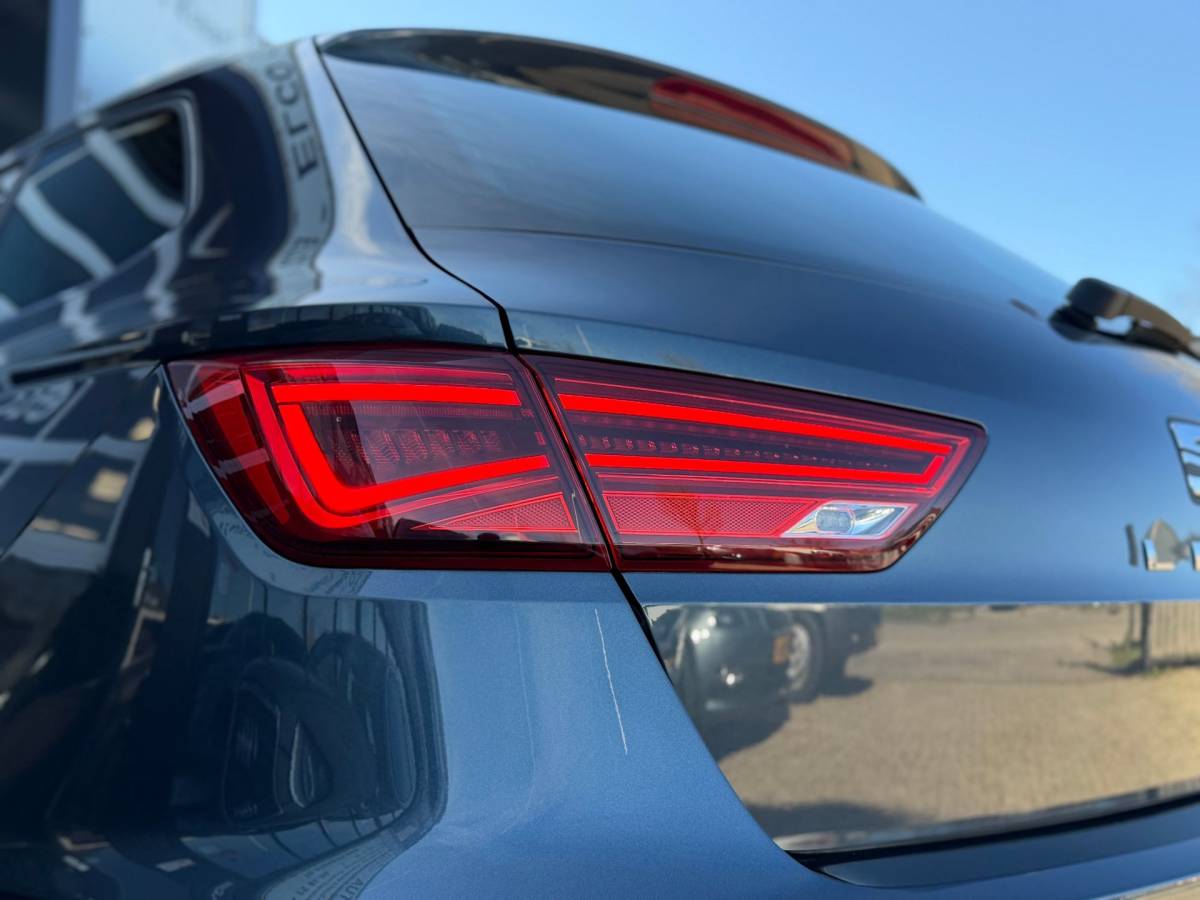 SEAT Leon Seat Leon ST 1.5 TSI 150pk Xcellence / Camera / CarPlay