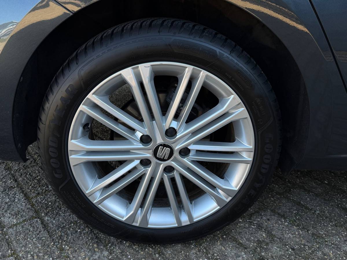 SEAT Leon Seat Leon ST 1.5 TSI 150pk Xcellence / Camera / CarPlay