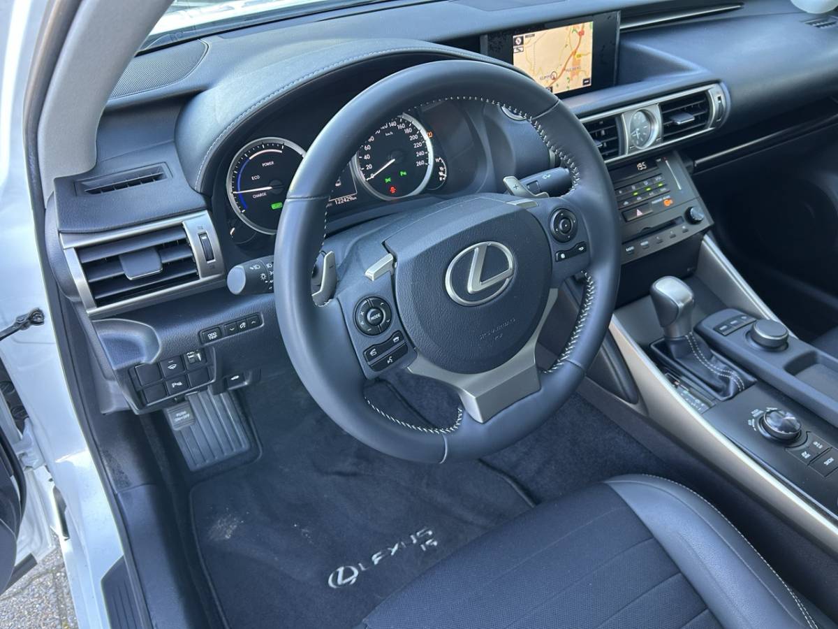 Lexus IS LEXUS Is 300h Hybrid 181pk Business Line