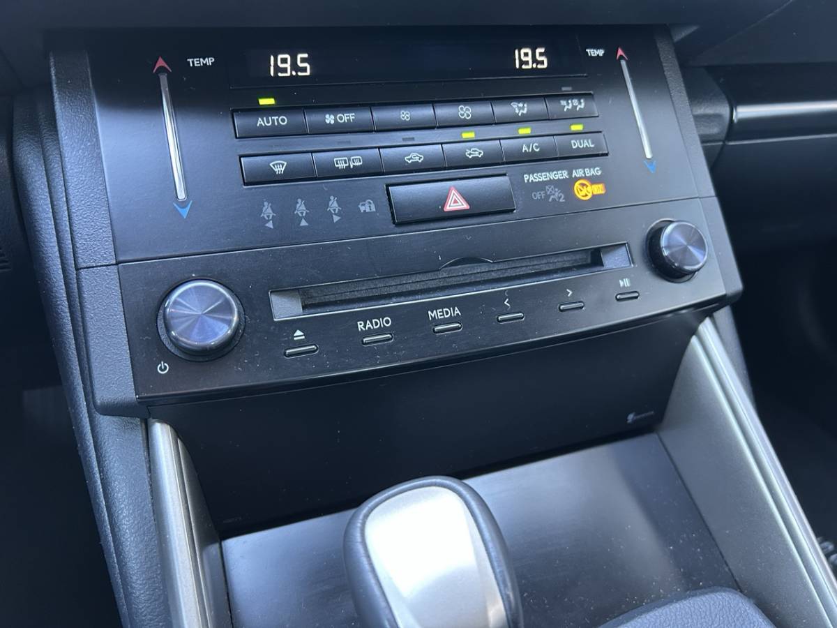 Lexus IS LEXUS Is 300h Hybrid 181pk Business Line