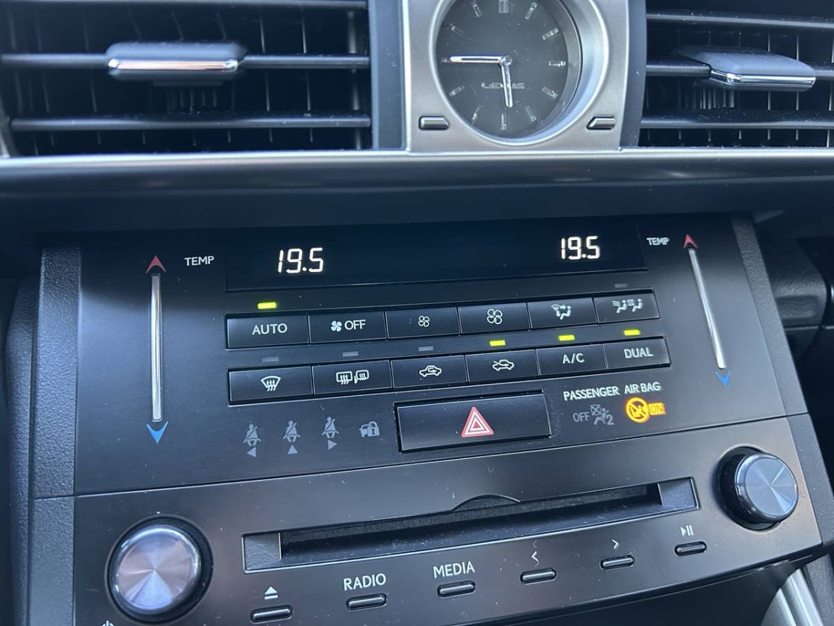 Lexus IS LEXUS Is 300h Hybrid 181pk Business Line