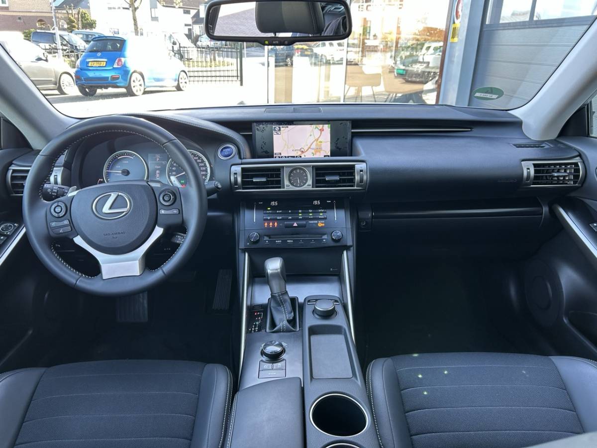 Lexus IS LEXUS Is 300h Hybrid 181pk Business Line