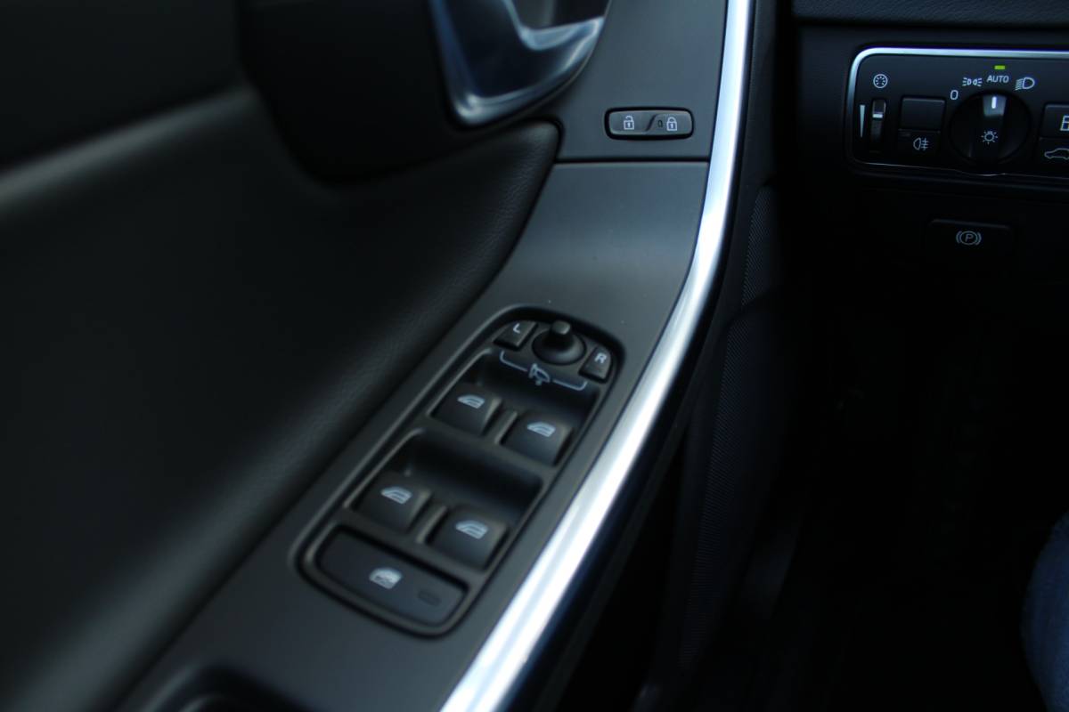Volvo V60 Volvo V60 T3 153PK Automaat FWD Polar+ | Stoelverwarming | Navigatie | Bluetooth | Climate control | Cruise control |