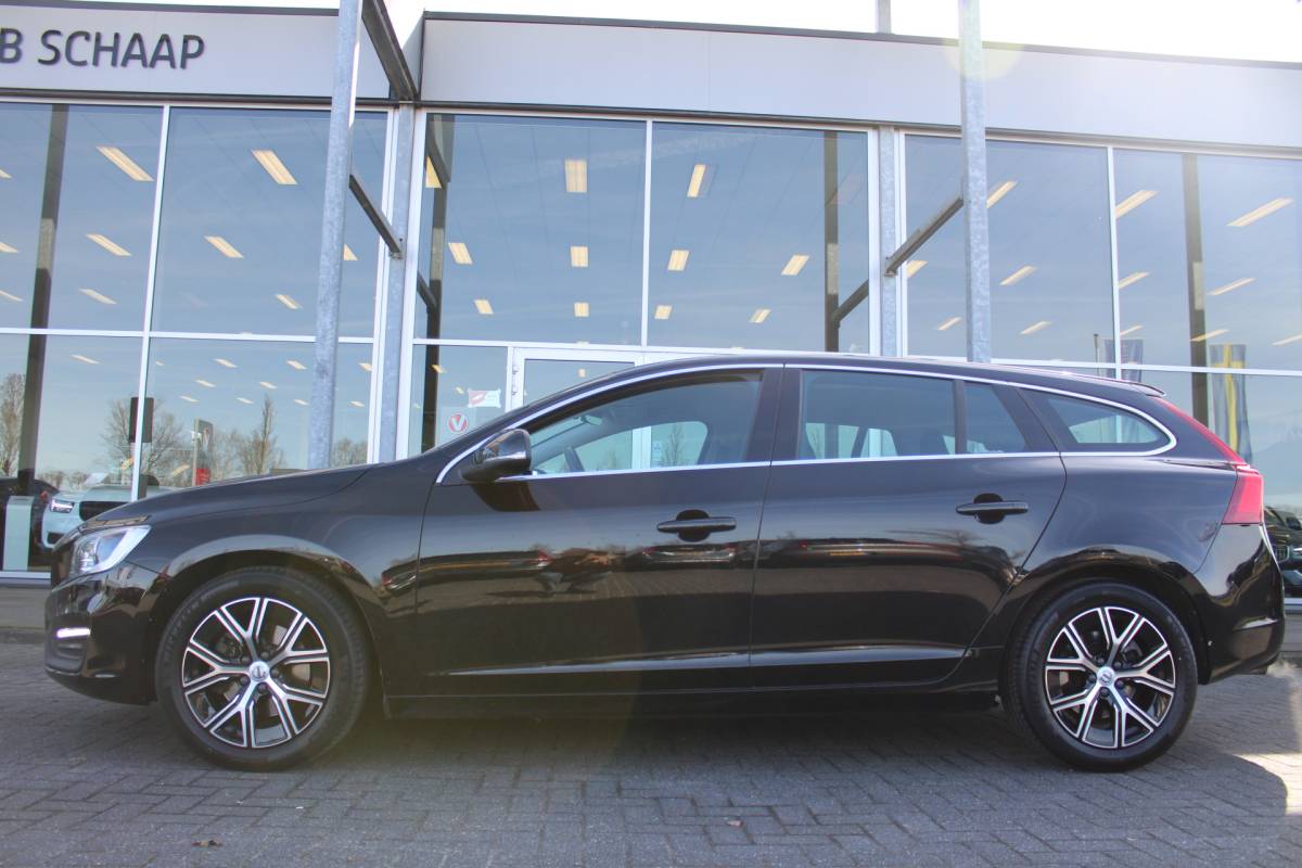 Volvo V60 Volvo V60 T3 153PK Automaat FWD Polar+ | Stoelverwarming | Navigatie | Bluetooth | Climate control | Cruise control |