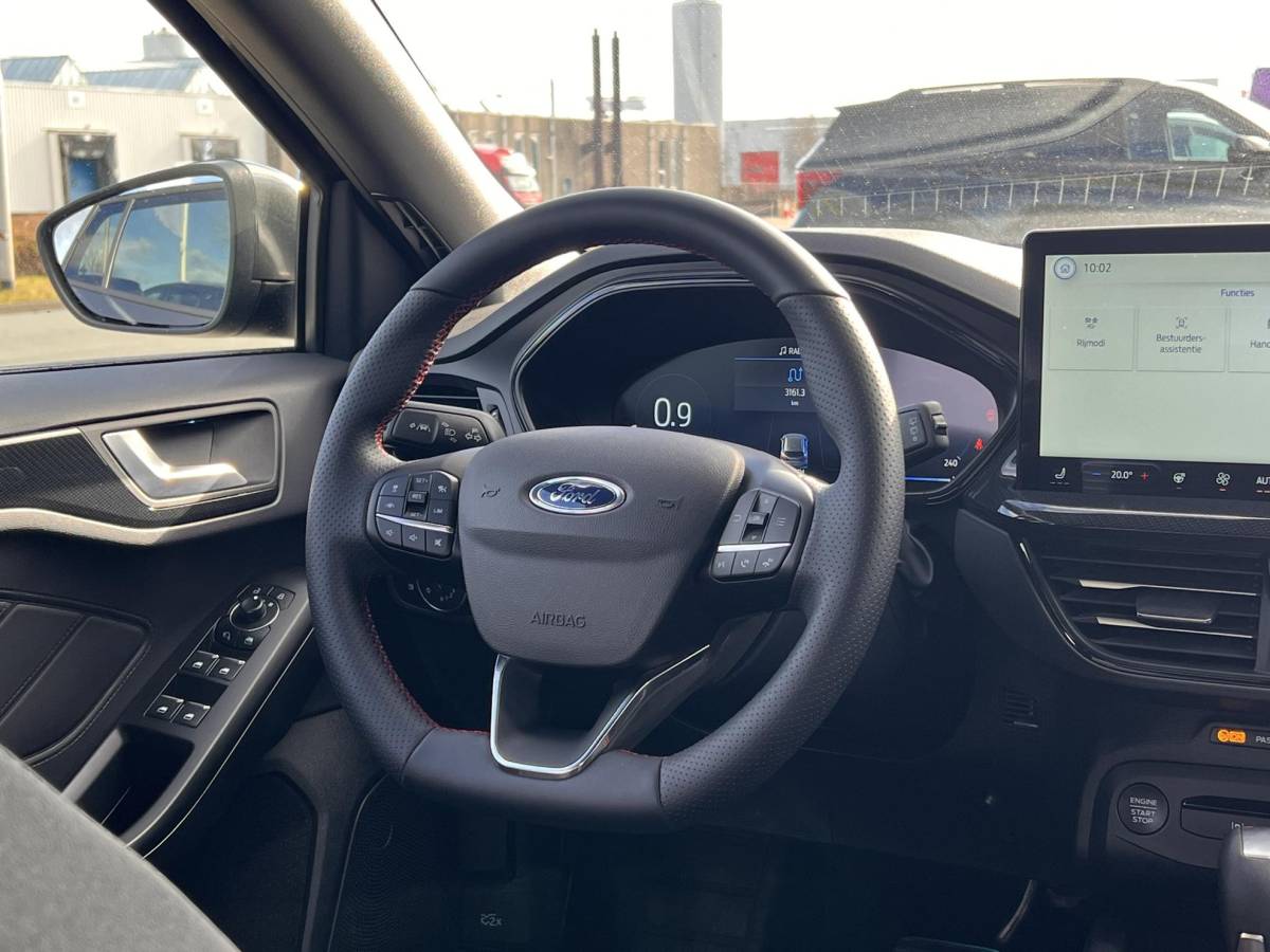 Ford Focus Ford Focus Wagon 1.0 EcoBoost Hybrid ST Line X 155pk | AGR-stoelen | Winterpack | Driver Assistance pack | Orig. NL auto