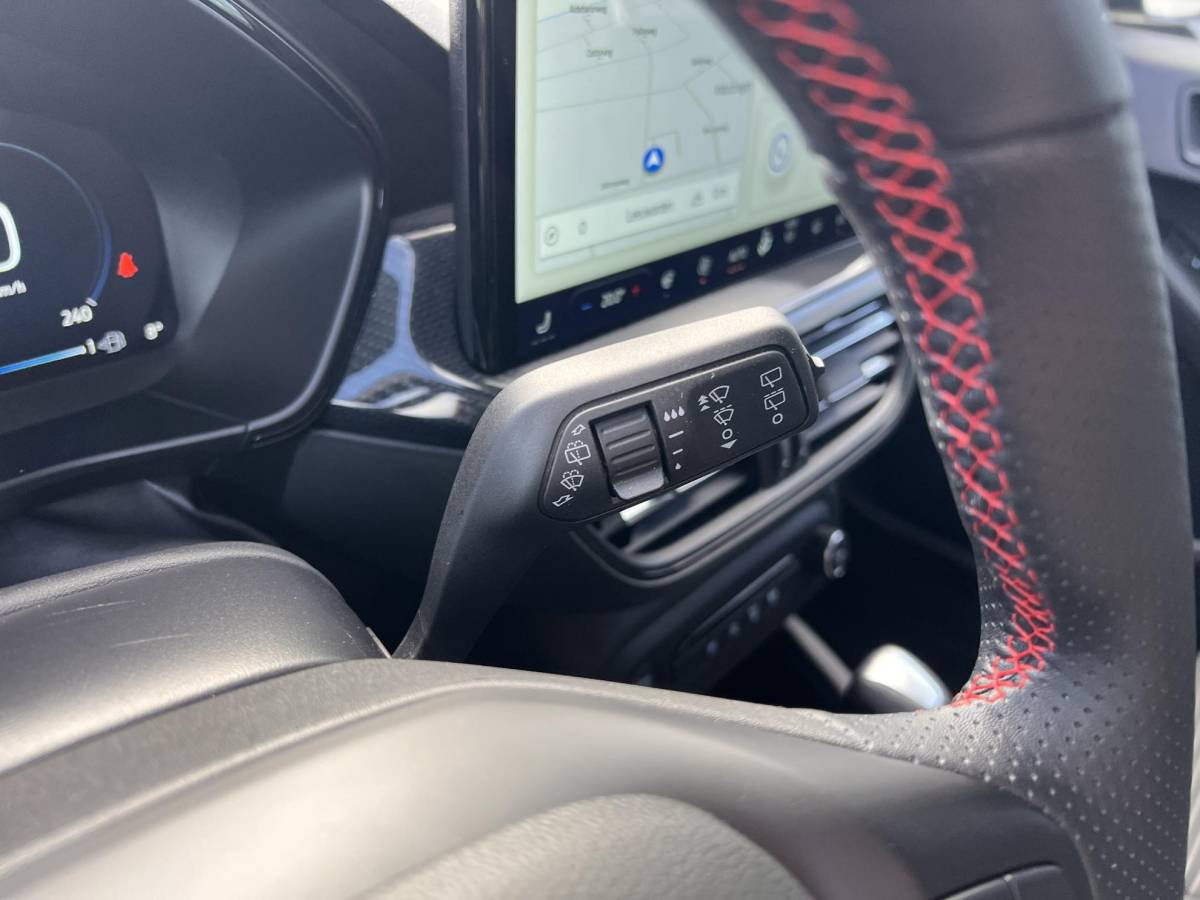 Ford Focus Ford Focus Wagon 1.0 EcoBoost Hybrid ST Line X 155pk | AGR-stoelen | Winterpack | Driver Assistance pack | Orig. NL auto