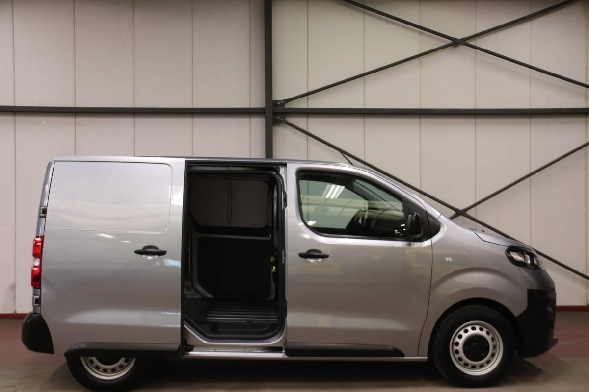 Fiat Scudo Fiat Scudo 1.5 MULTIJET 120PK COMPACT BUSINESS Fiat Scudo 1.5 MULTIJET 120 COMPACT BUSINESS