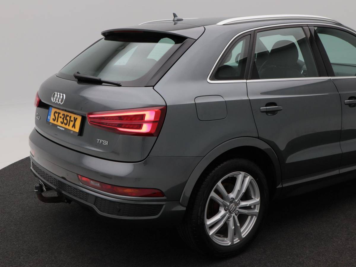 Audi Q3 Audi Q3 1.4 TFSi 150 Pk Automaat S-Line | Trekhaak | Half Leer | Cruise Control | Camera | Climatronic | Navigatie | 18 Inch