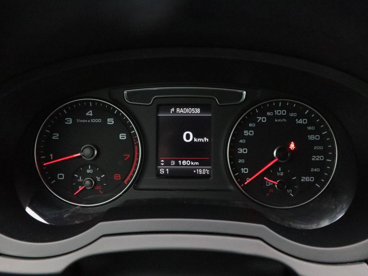 Audi Q3 Audi Q3 1.4 TFSi 150 Pk Automaat S-Line | Trekhaak | Half Leer | Cruise Control | Camera | Climatronic | Navigatie | 18 Inch