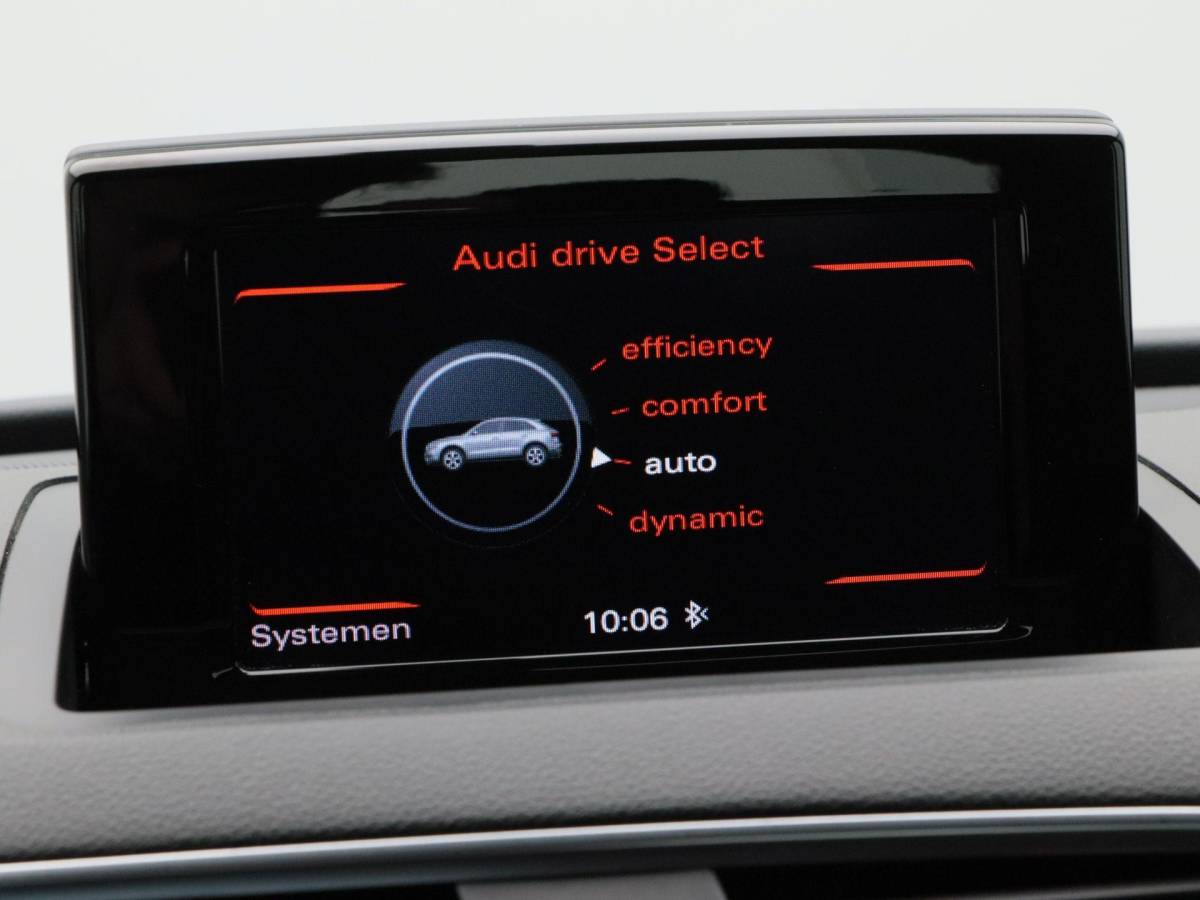 Audi Q3 Audi Q3 1.4 TFSi 150 Pk Automaat S-Line | Trekhaak | Half Leer | Cruise Control | Camera | Climatronic | Navigatie | 18 Inch