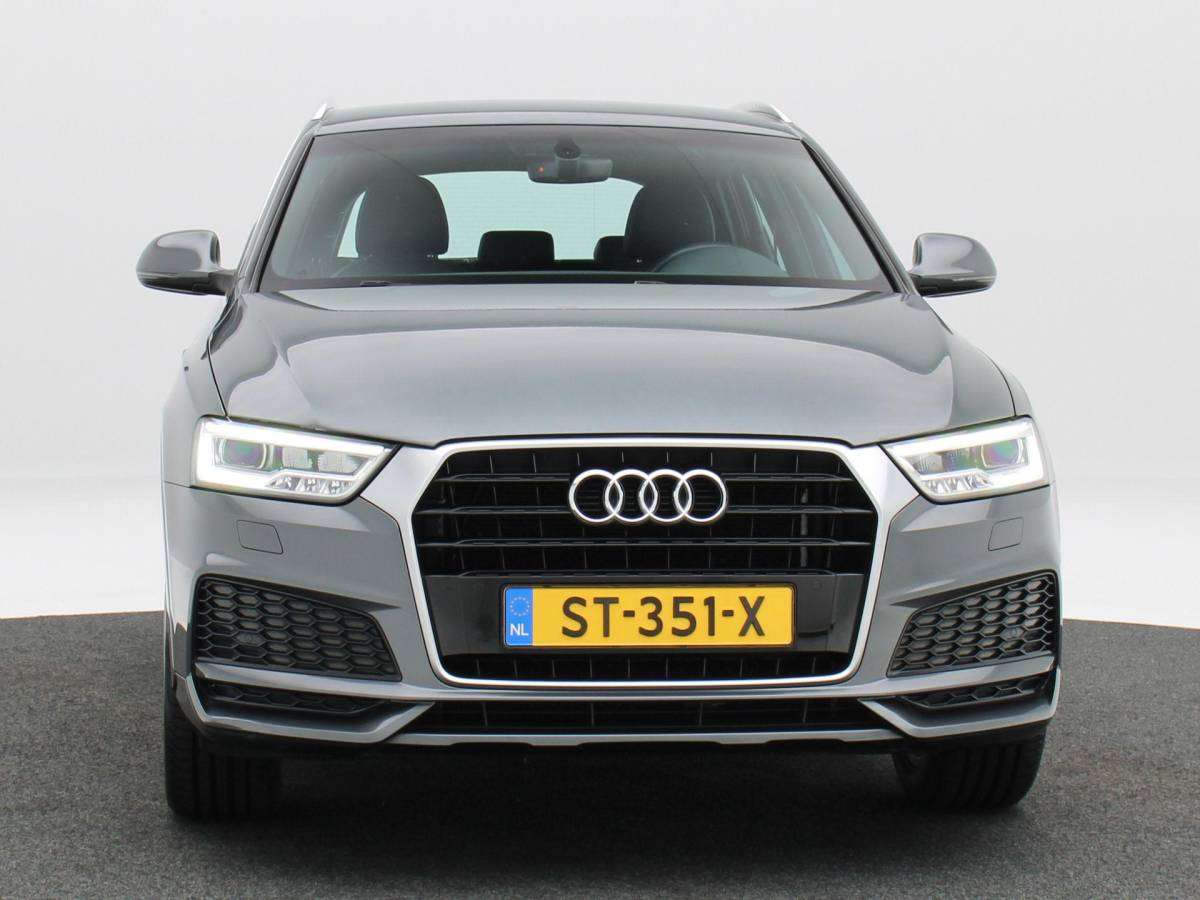 Audi Q3 Audi Q3 1.4 TFSi 150 Pk Automaat S-Line | Trekhaak | Half Leer | Cruise Control | Camera | Climatronic | Navigatie | 18 Inch