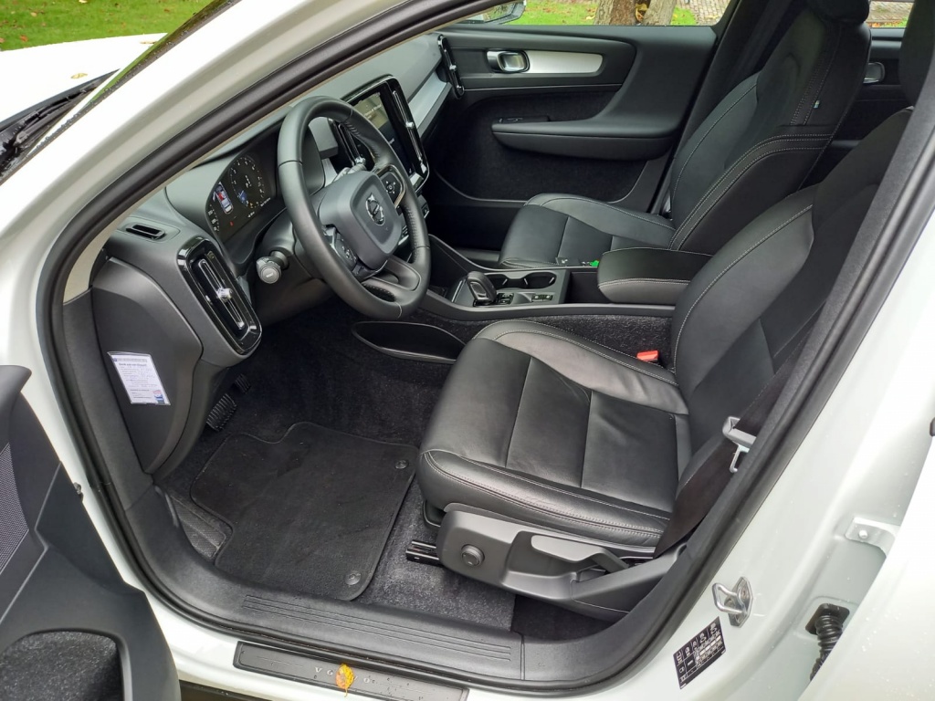 Volvo XC40 Volvo XC40 2.0 T4 Momentum