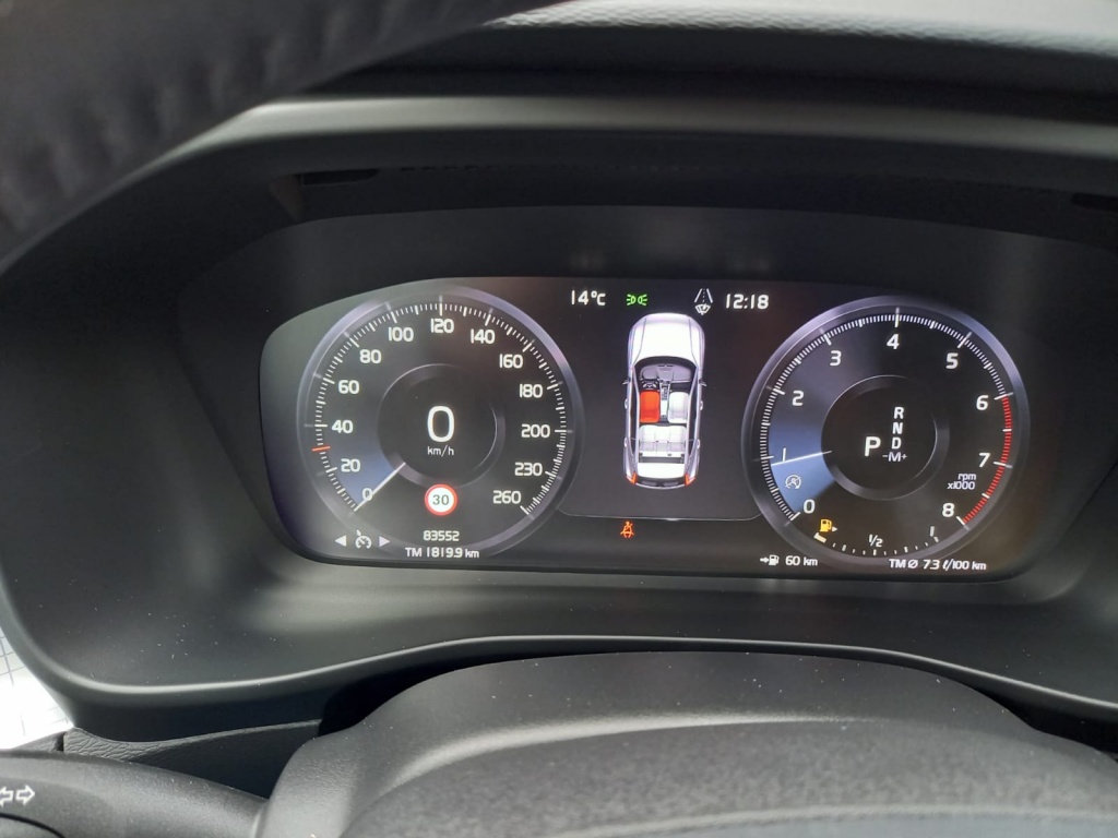 Volvo XC40 Volvo XC40 2.0 T4 Momentum