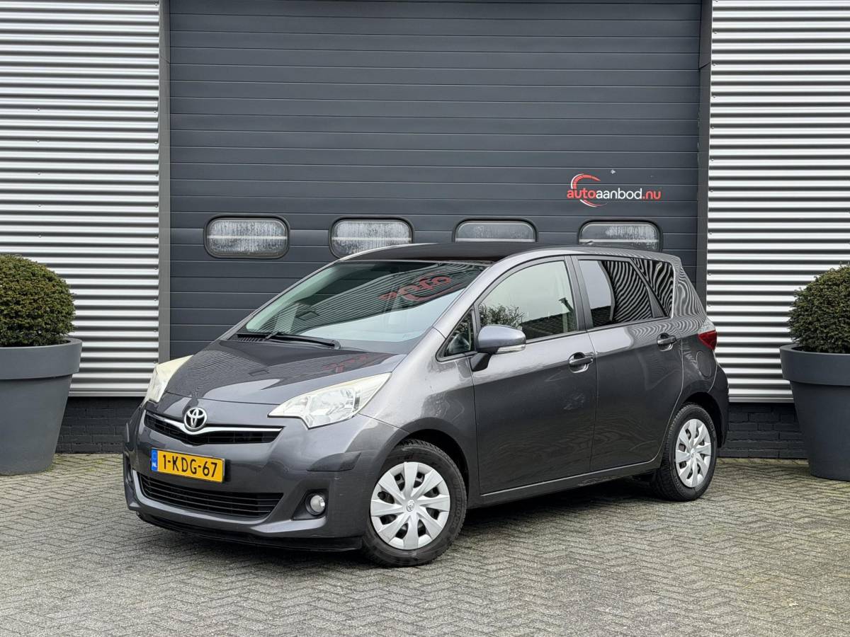 Toyota Verso-S Toyota Verso-S 1.3 VVT-i Aspiration | Camera | Cruise Control | Trekhaak | Privacy Glass |