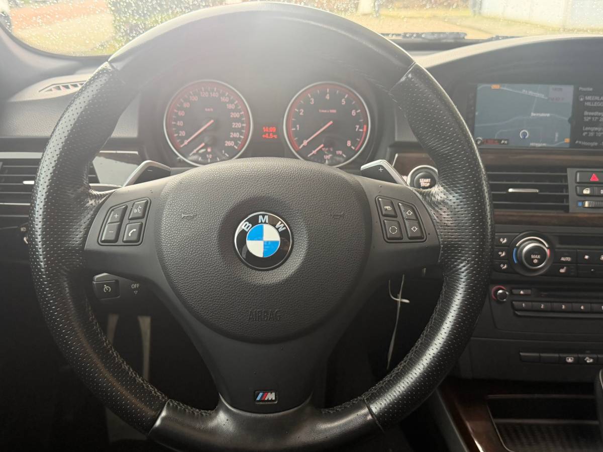 BMW 3 Serie BMW 3-serie 335i AUTOMAAT-LEER-PDC-NAVI-CRUISE