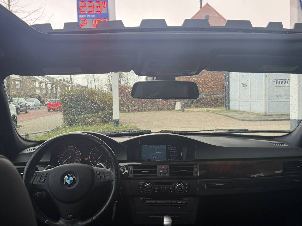 BMW 3 Serie BMW 3-serie 335i AUTOMAAT-LEER-PDC-NAVI-CRUISE