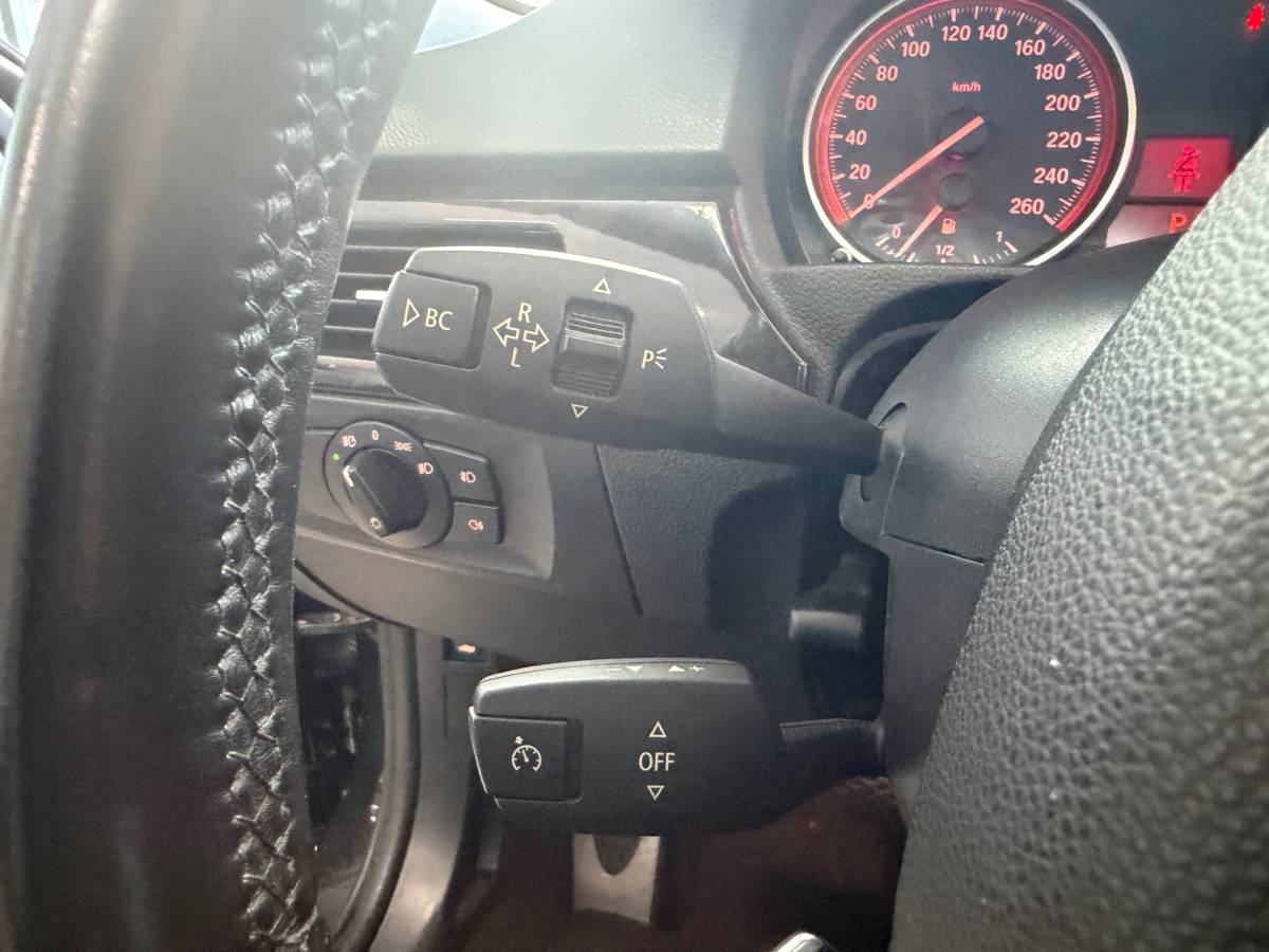 BMW 3 Serie BMW 3-serie 335i AUTOMAAT-LEER-PDC-NAVI-CRUISE