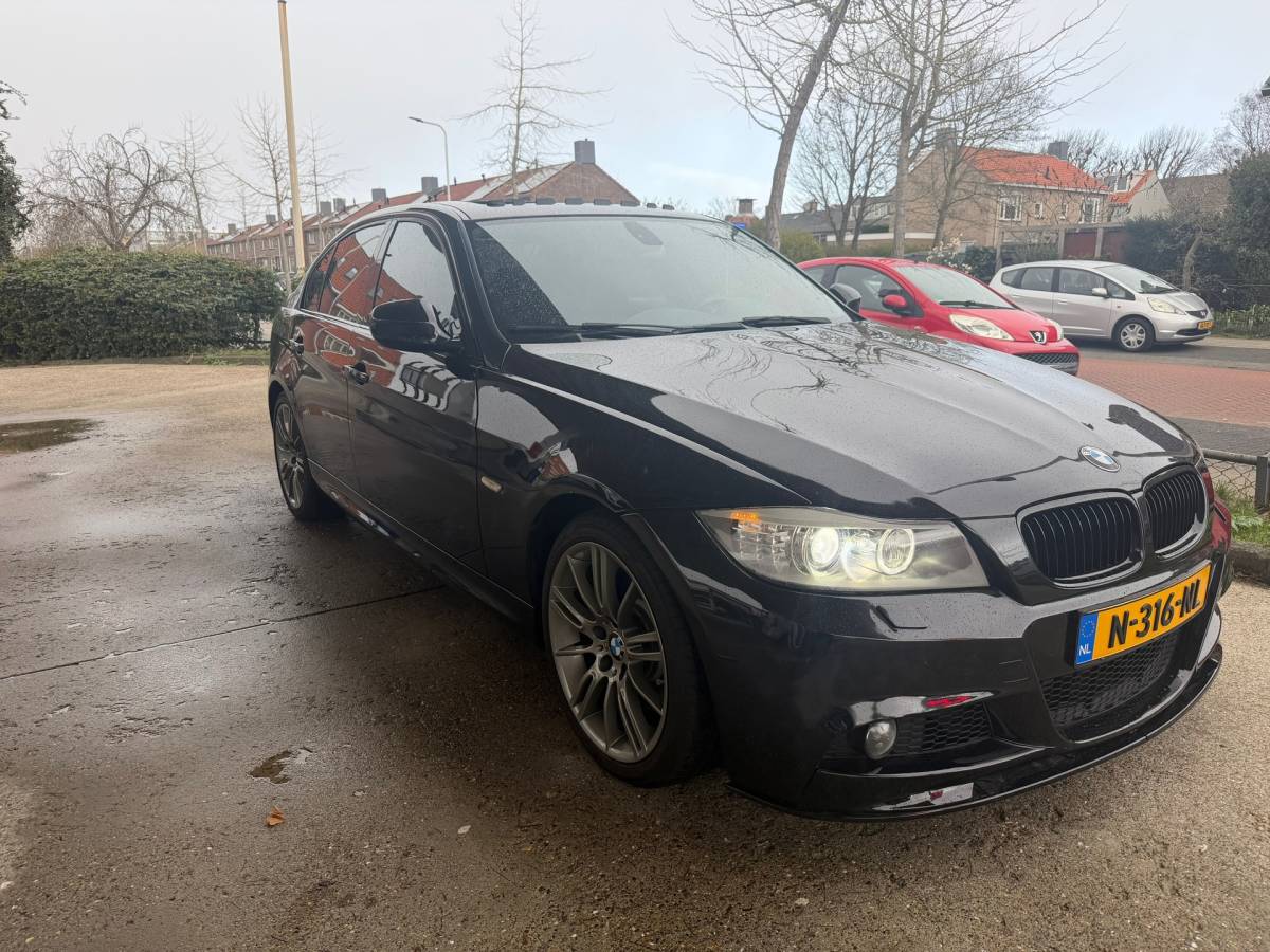 BMW 3 Serie BMW 3-serie 335i AUTOMAAT-LEER-PDC-NAVI-CRUISE
