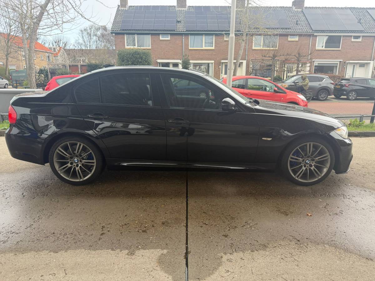 BMW 3 Serie BMW 3-serie 335i AUTOMAAT-LEER-PDC-NAVI-CRUISE