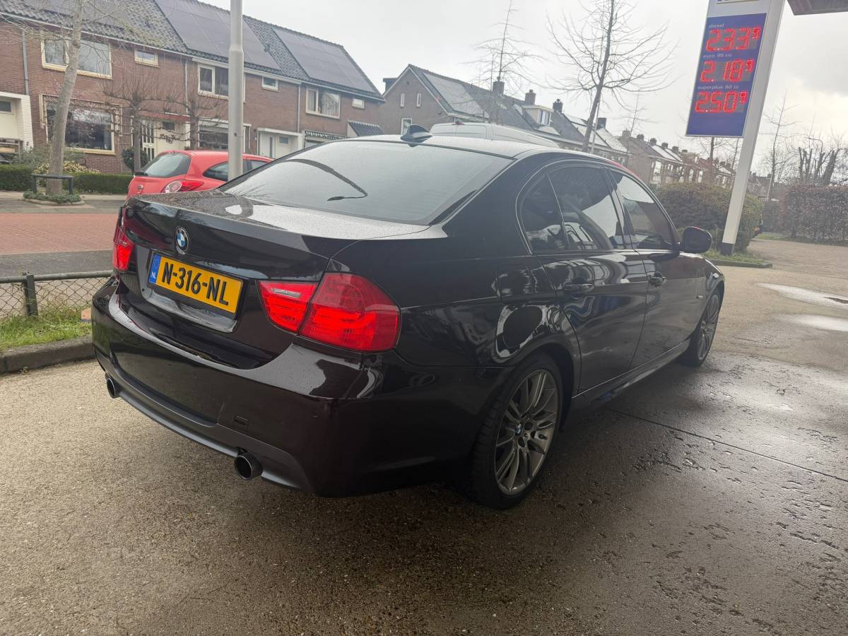 BMW 3 Serie BMW 3-serie 335i AUTOMAAT-LEER-PDC-NAVI-CRUISE