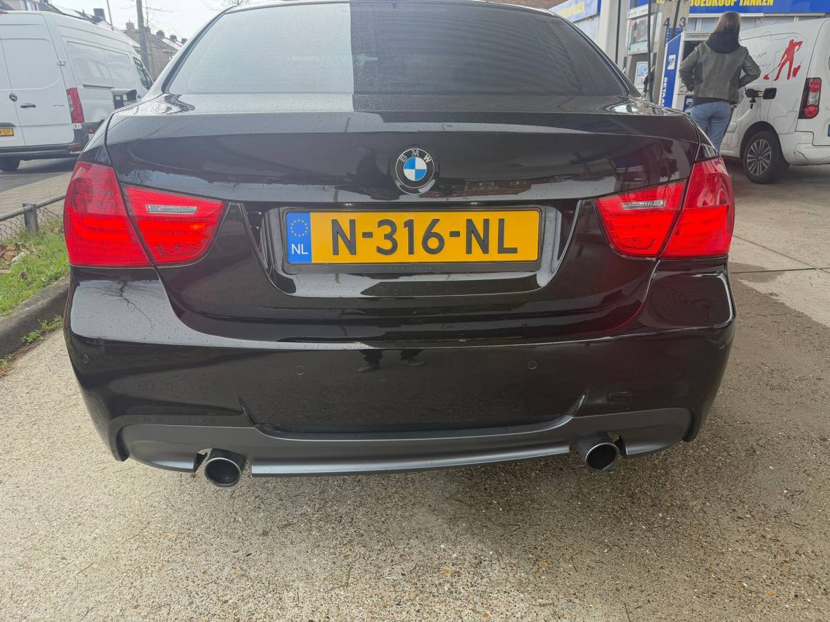 BMW 3 Serie BMW 3-serie 335i AUTOMAAT-LEER-PDC-NAVI-CRUISE