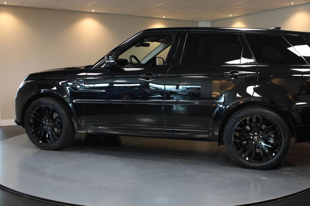 Land Rover Range Rover Sport Land Rover Range Rover Sport 2.0 P400e Dynamic *404PK!* Full-black|Carplay|Trekhaak|All-seasons