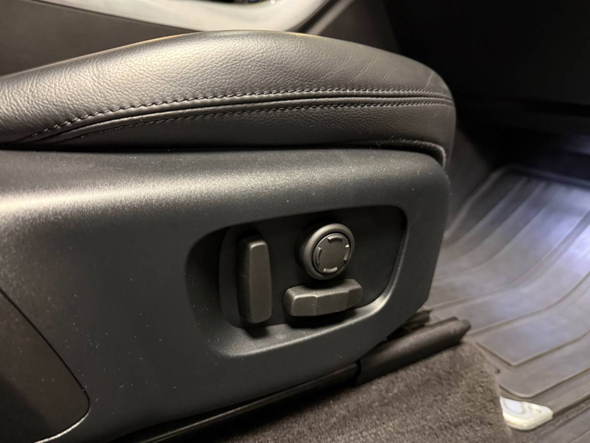 Land Rover Range Rover Sport Land Rover Range Rover Sport 2.0 P400e Dynamic *404PK!* Full-black|Carplay|Trekhaak|All-seasons