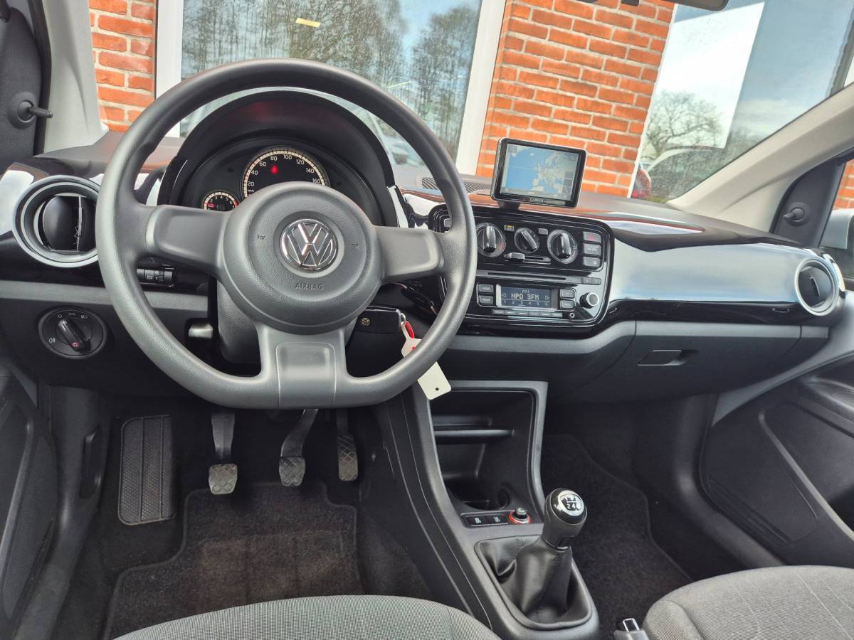 Volkswagen up! Volkswagen Up! 1.0 move up! BlueMotion 60PK 5drs airco, navi, elektr.ramen, radio/cd