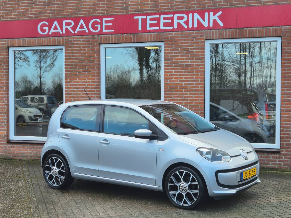 Volkswagen up! Volkswagen Up! 1.0 move up! BlueMotion 60PK 5drs airco, navi, elektr.ramen, radio/cd