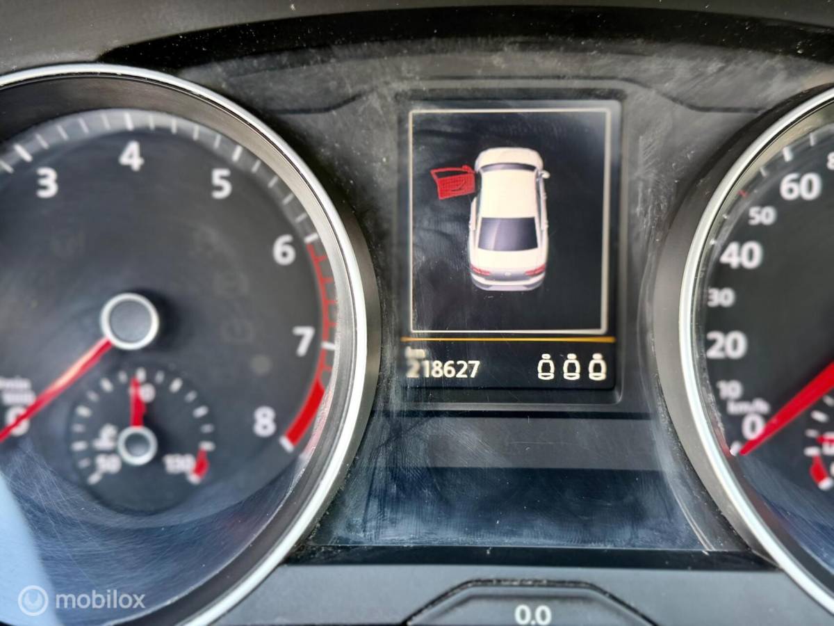 Volkswagen Passat Volkswagen Passat 1.8 TSI Highline DSG | Full Options | PANO