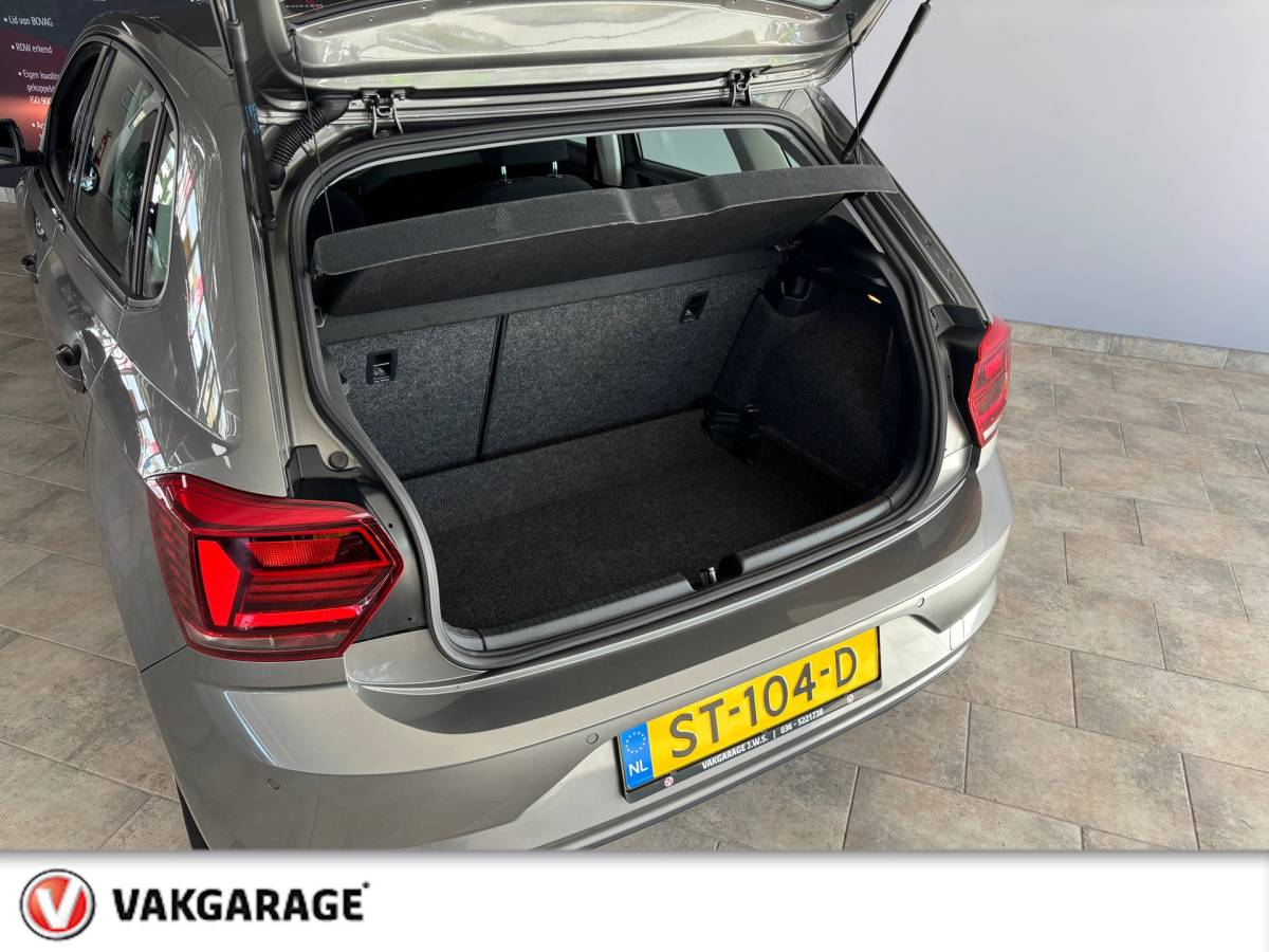 Volkswagen Polo Volkswagen Polo 1.0 TSI Comfortline. incl. afl. beurt en garantie.