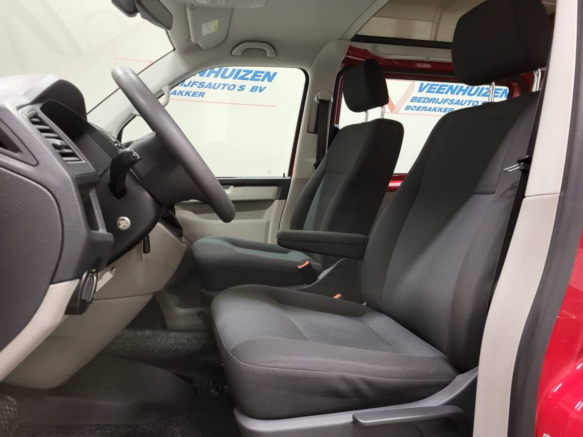 Volkswagen Transporter Volkswagen Transporter Kombi 2.0TDI L2/H2 8-Personenbus Automaat Euro 6!
