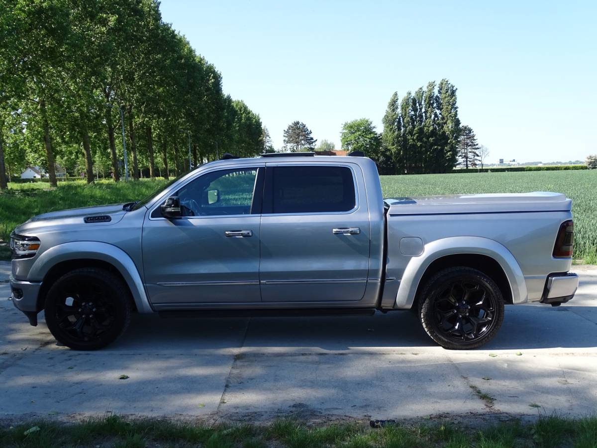 Dodge Ram 1500 Dodge Ram 1500 5.7 V8 4×4 Crew Cab Limited