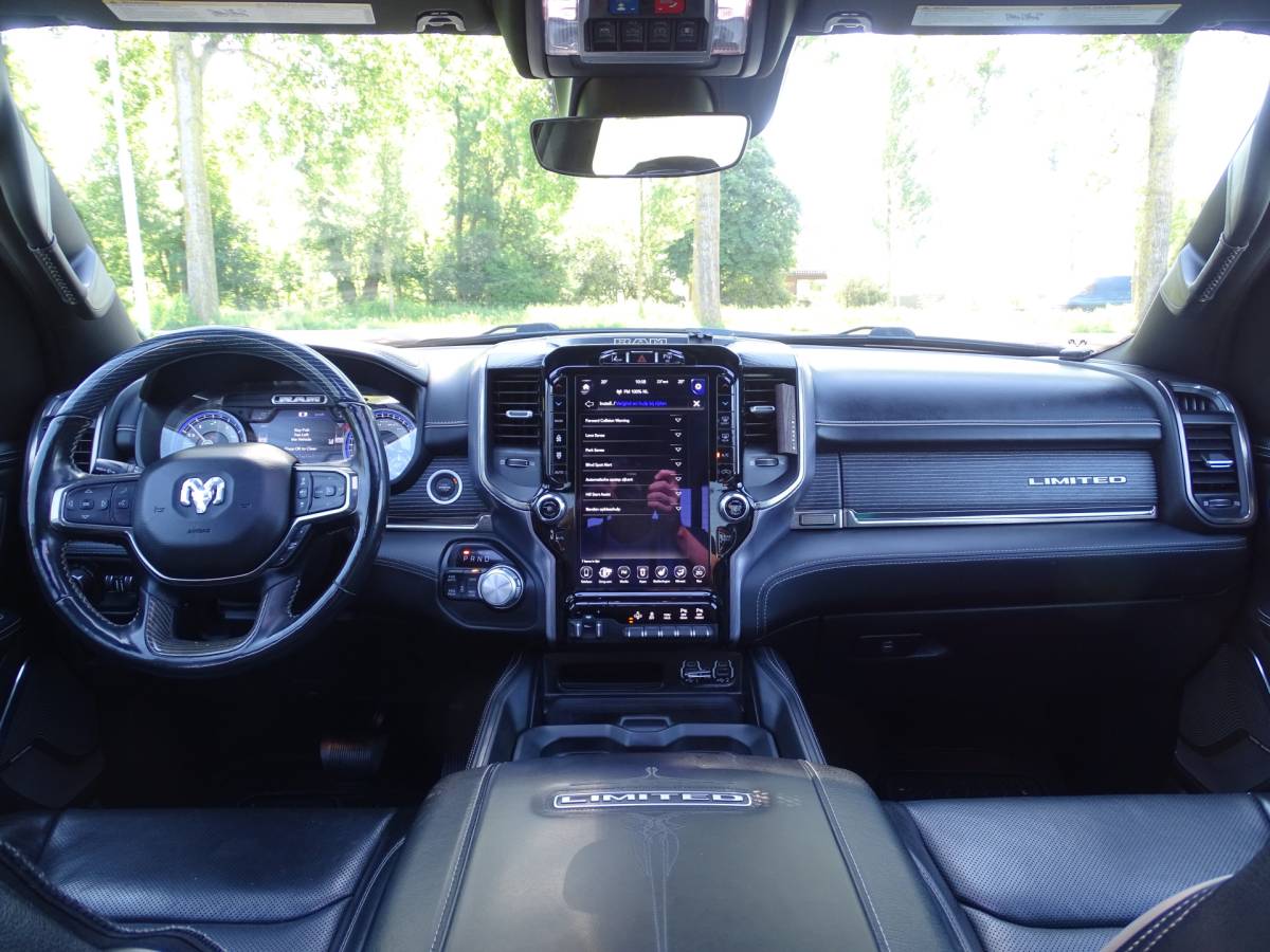 Dodge Ram 1500 Dodge Ram 1500 5.7 V8 4×4 Crew Cab Limited
